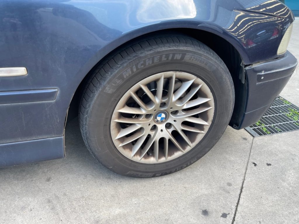 Car Wreckers - BMW 5 E39 2003 Blue Auto Petrol