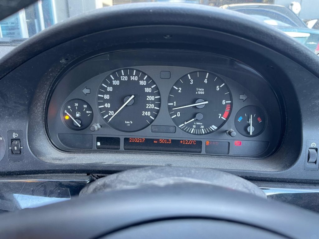 Car Wreckers - BMW 5 E39 2003 Blue Auto Petrol