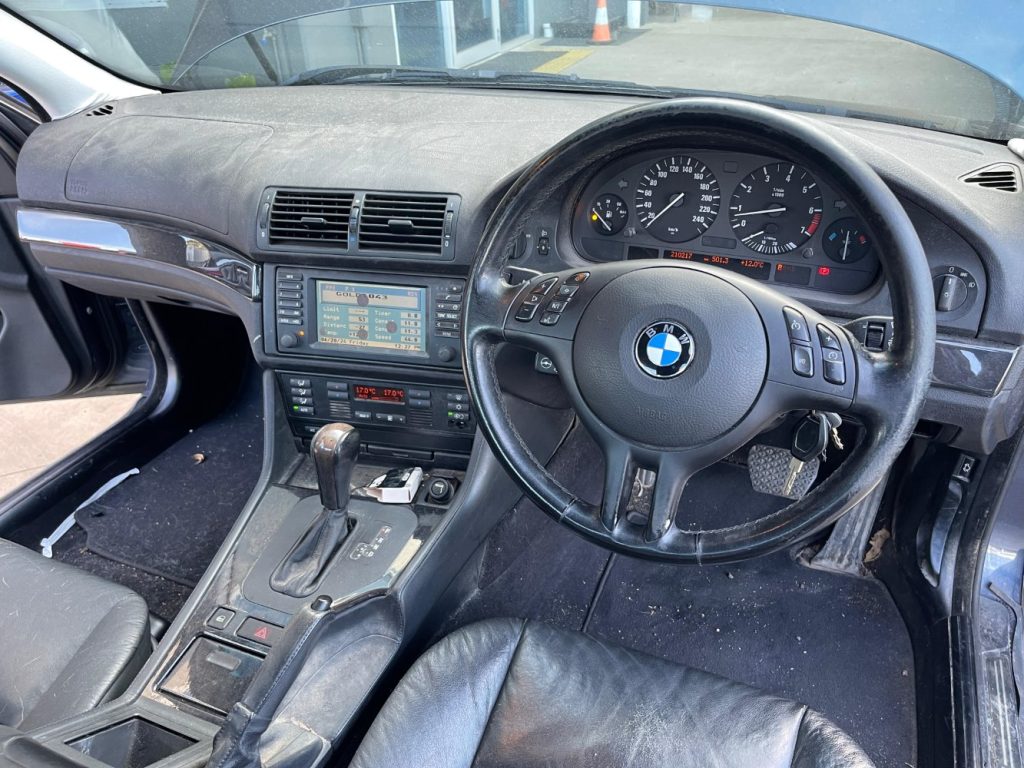 Car Wreckers - BMW 5 E39 2003 Blue Auto Petrol