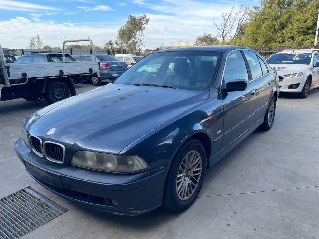 Car Wreckers - BMW 5 E39 2003 Blue Auto Petrol