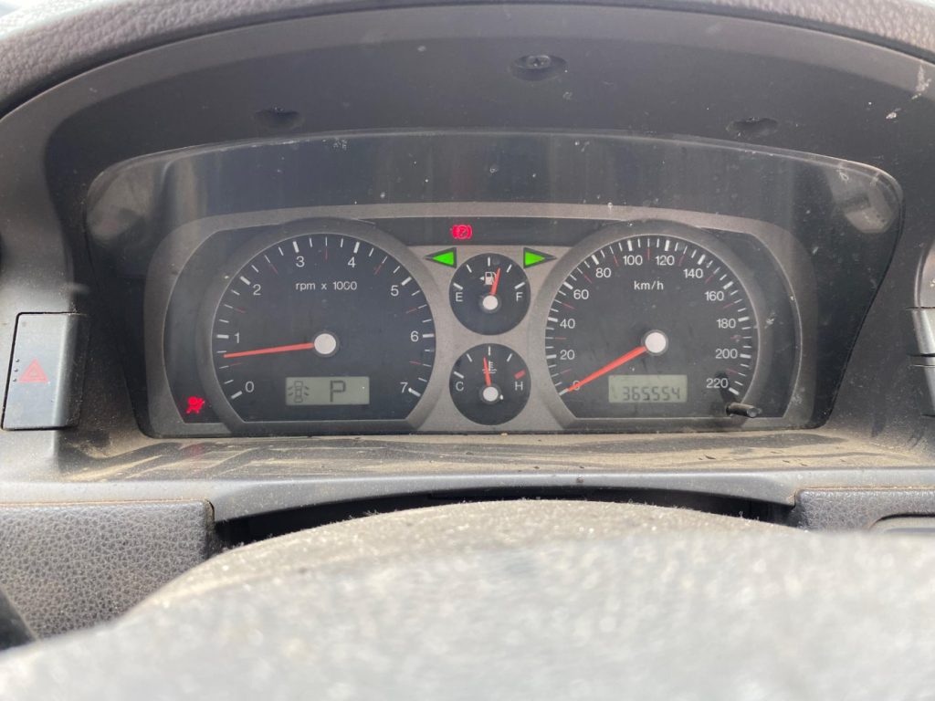 Car Wreckers - Ford Fairmont 2003 White Auto Petrol