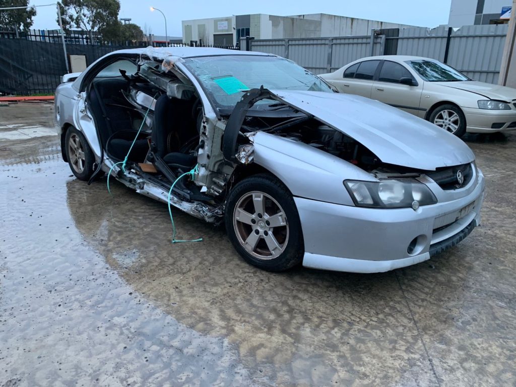 Car Wreckers - Holden Commodore 2003 Silver Auto Petrol