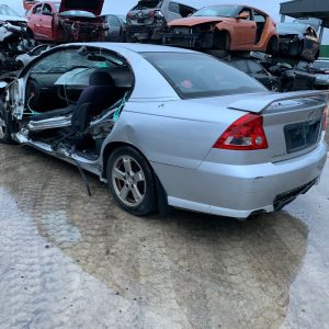 Car Wreckers - Holden Commodore 2003 Silver Auto Petrol