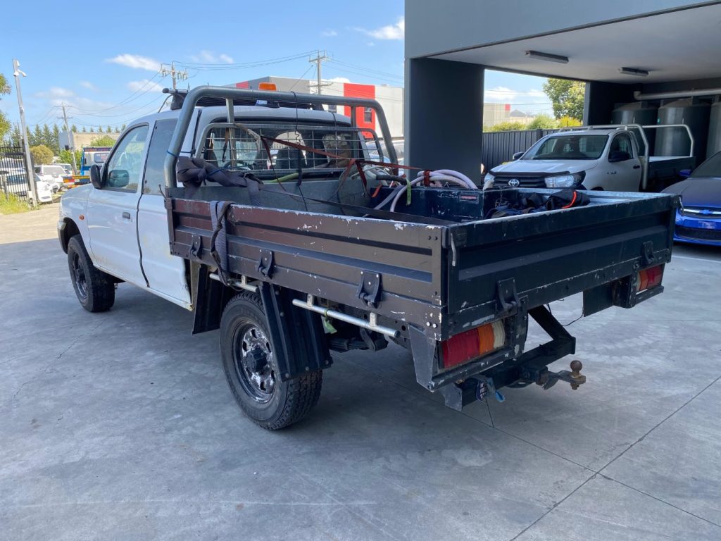 Car Wreckers - Mazda B2500 2003 White Manual Diesel