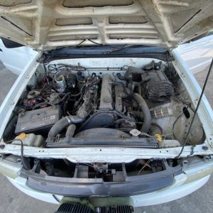 Car Wreckers - Mazda B2500 2003 White Manual Diesel