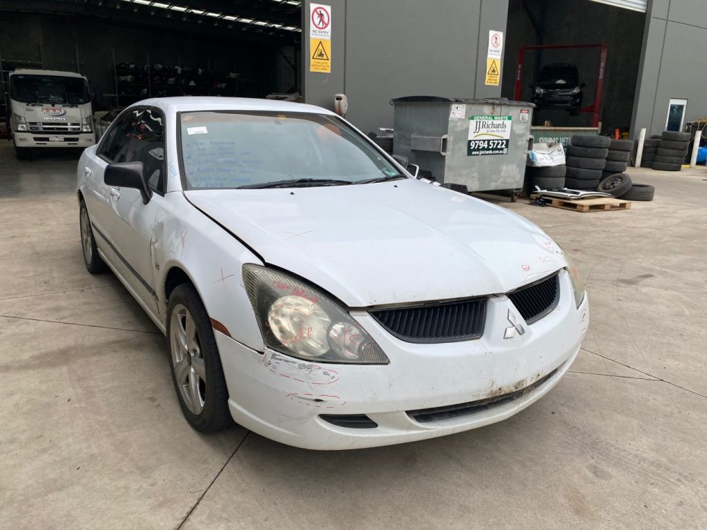Car Wreckers - Mitsubishi Magna 2003 White Auto Petrol