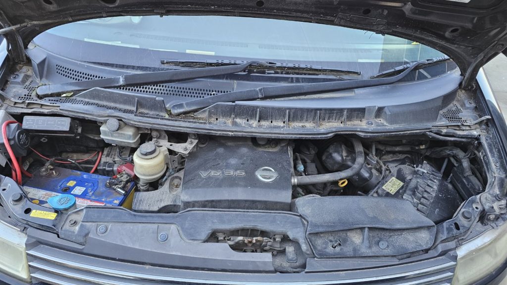 Car Wreckers - Nissan Elgrand 2003 Black Auto Petrol