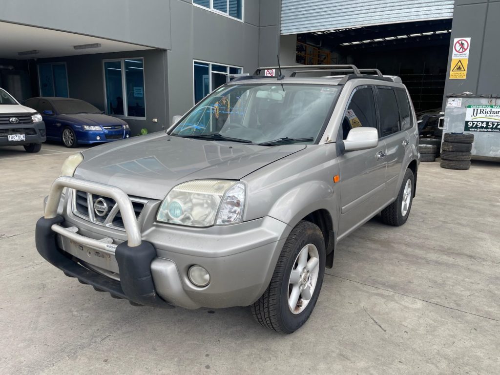 Car Wreckers - Nissan X-Trail 2003 Silver Auto Petrol