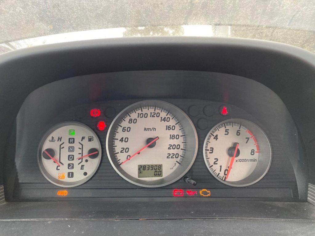 Car Wreckers - Nissan X-Trail 2003 Black Auto Petrol