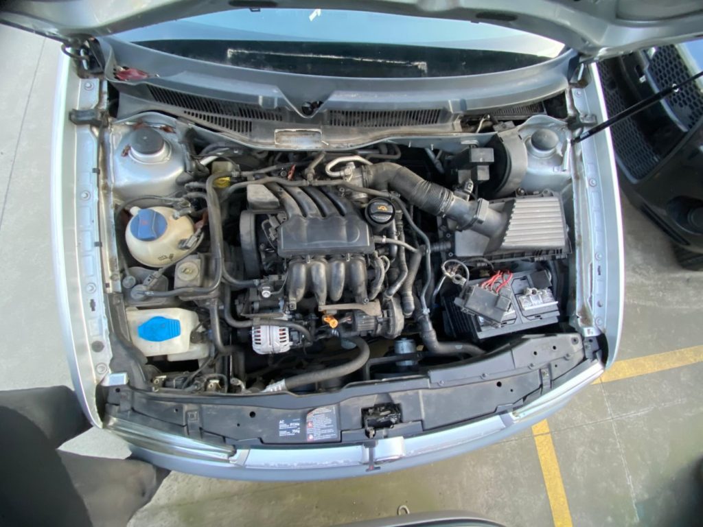 Car Wreckers - Volkswagen Golf 2003 Silver Auto Petrol