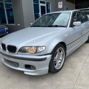 Car Wreckers - BMW 320i 2004 Silver Auto Petrol