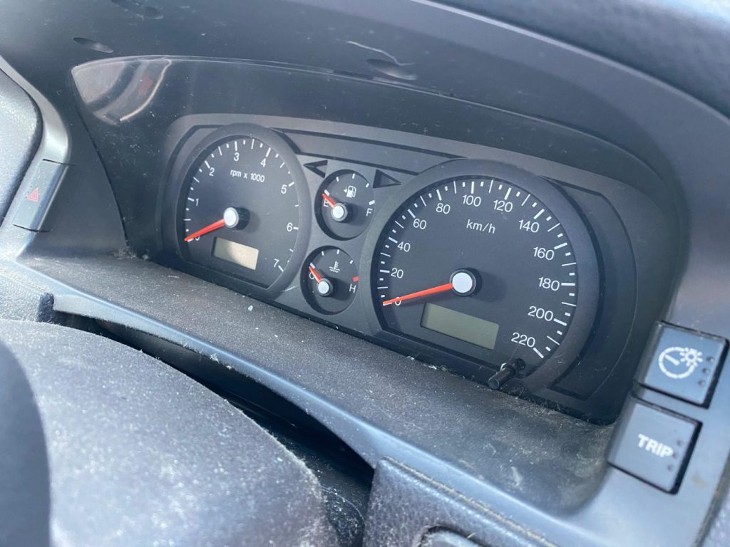 Car Wreckers - Ford Falcon 2004 Silver Auto Petrol