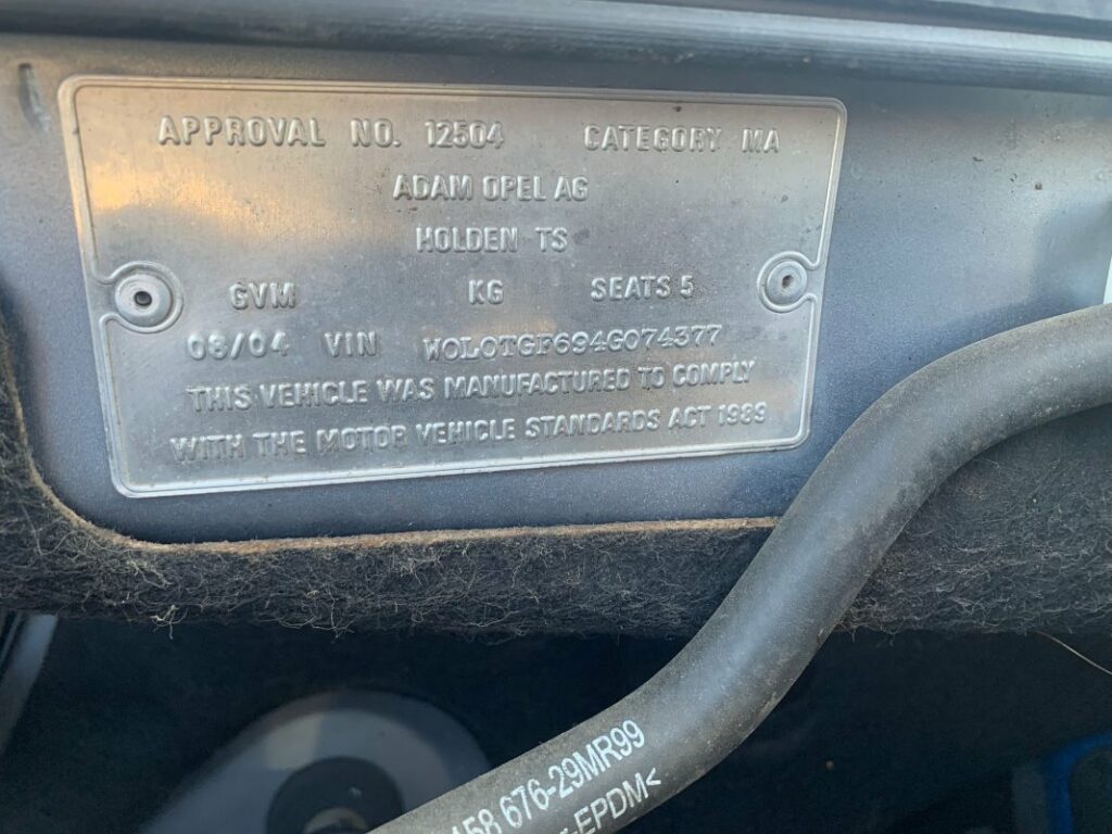 Car Wreckers - Holden Astra 2004