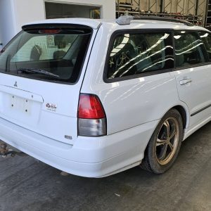 Mitsubhishi Magna 2004 TL 3.5L 6G74 (SOHC 24V) SOHC 24v Petrol V6 155kW Wagon FWD