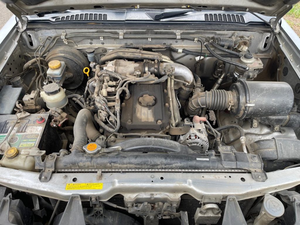 Nissan Navara 2004 D22 TD 3.0L ZD30 DOHC 16v Turbo Diesel Direct Inj. 4cyl 110kW Utility AWD