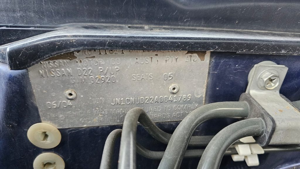 Nissan Navara 2004 D22 TD 3.0L ZD30 DOHC 16v Turbo Diesel Direct Inj. 4cyl 110kW Utility AWD