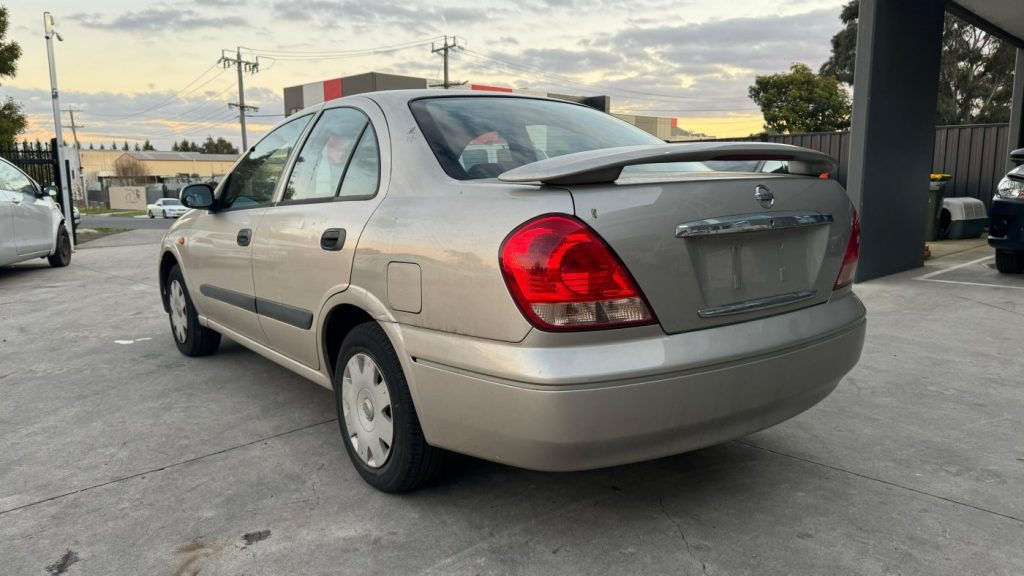 Nissan Pulsar 2004 N16 VII 1.8L QG18DE DOHC 16v Petrol 4cyl 94kW Sedan FWD