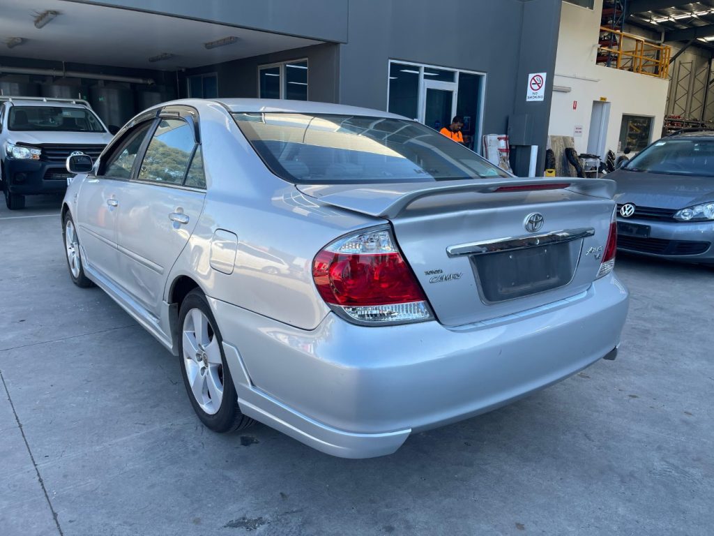 Car Wreckers - Toyota Camry 2004 Silver Auto