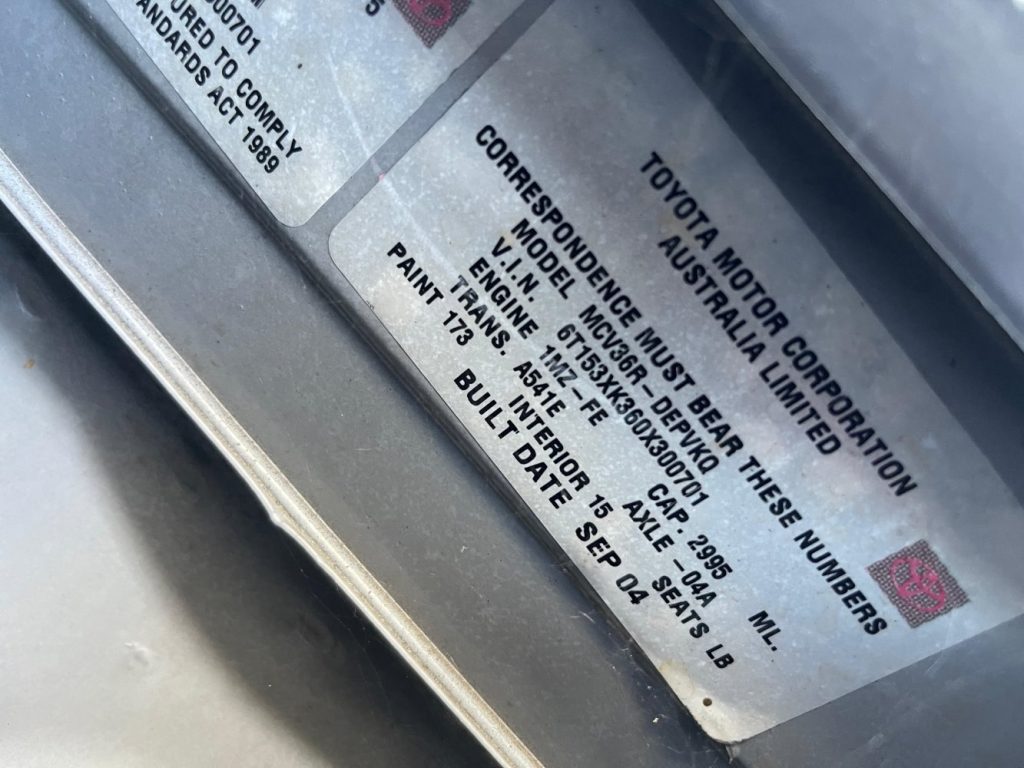 Car Wreckers - Toyota Camry 2004 Silver Auto