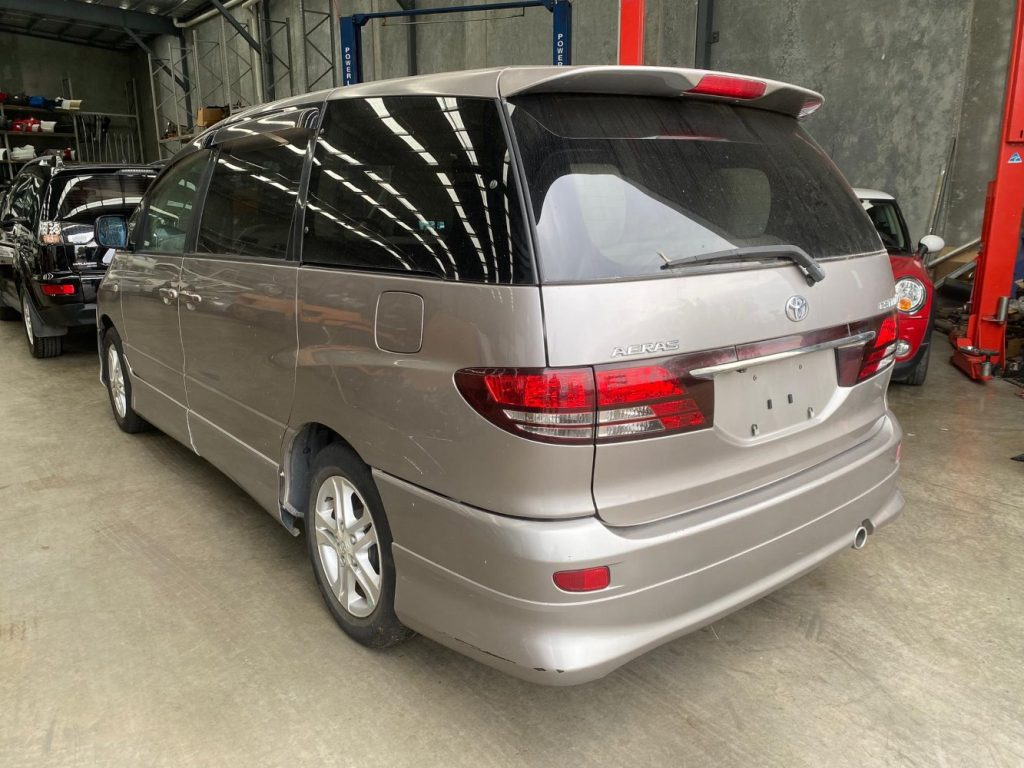 Car Wreckers - Toyota Estima 2004 Silver Auto Petrol