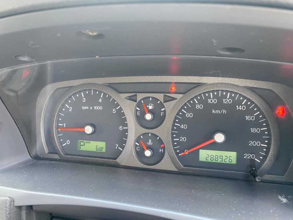 Car Wreckers - Ford Falcon 2005 Silver Auto Petrol