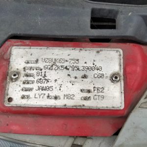 Car Wreckers - Holden Commodore 2005 Red Auto Petrol
