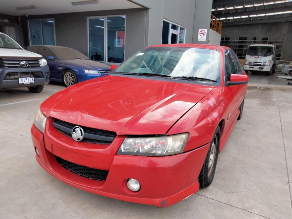 Car Wreckers - Holden Commodore 2005 Red Auto Petrol