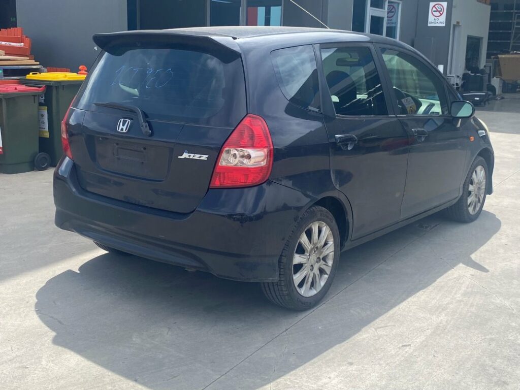 Car Wreckers - Honda Jazz 2005