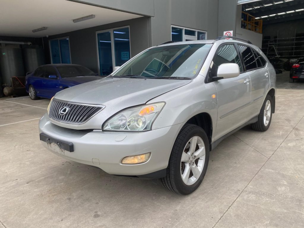 Car Wreckers - Lexus RX330 2005 Silver Auto Petrol