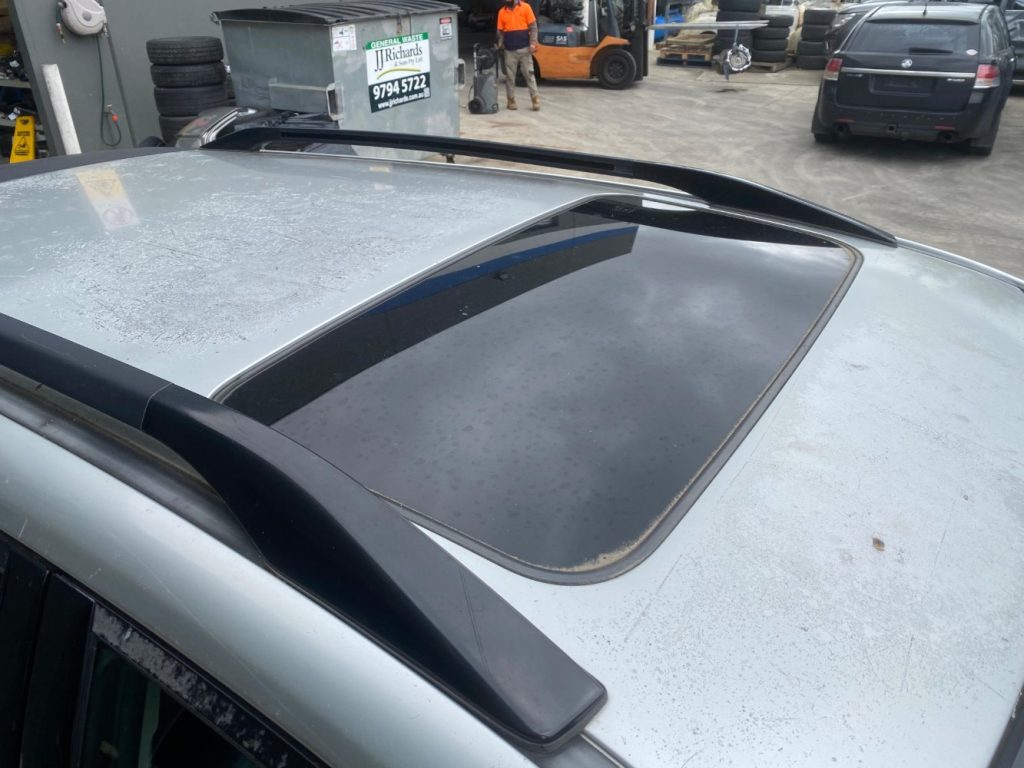 Car Wreckers - Lexus RX330 2005 Silver Auto Petrol