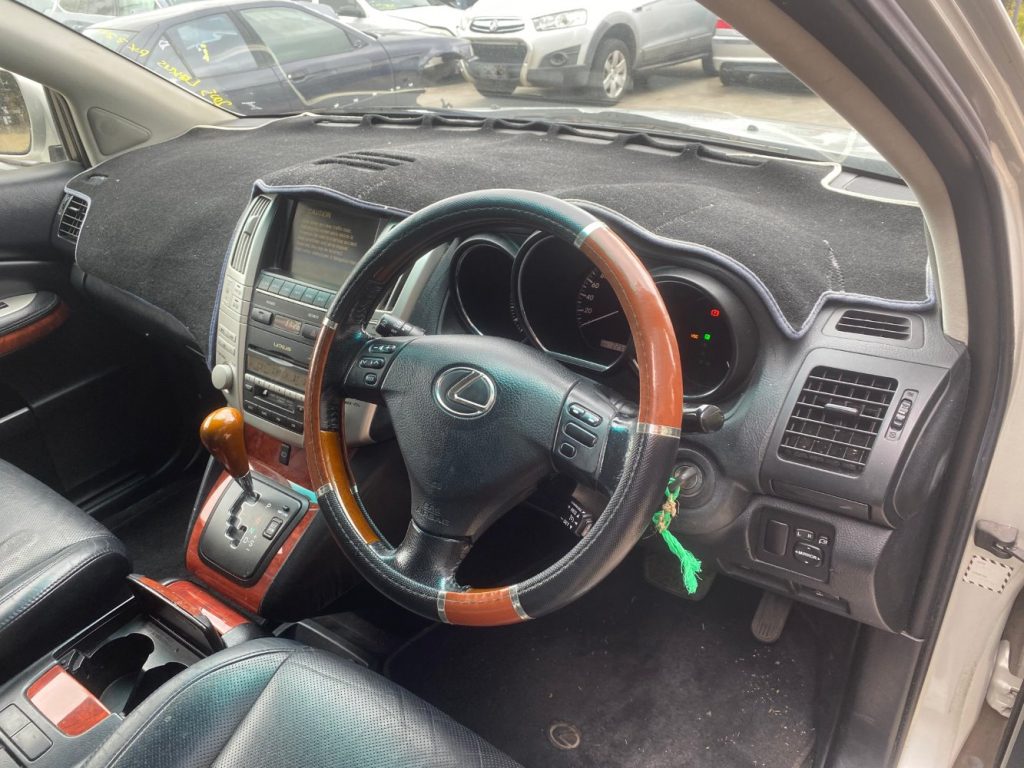 Car Wreckers - Lexus RX330 2005 Silver Auto Petrol