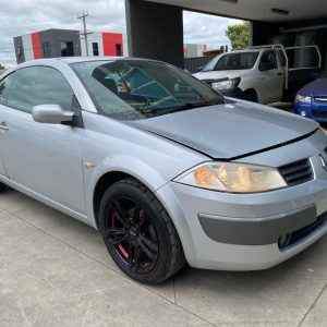 Car Wreckers - Renault Megane 2005 Silver Manual Petrol
