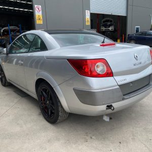 Car Wreckers - Renault Megane 2005 Silver Manual Petrol