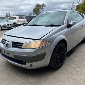 Car Wreckers - Renault Megane 2005 Silver Manual Petrol