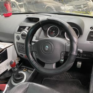 Car Wreckers - Renault Megane 2005 Silver Manual Petrol