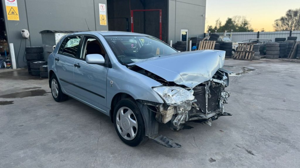 Car Wreckers - Toyota Corolla 2005 Silver Auto Petrol
