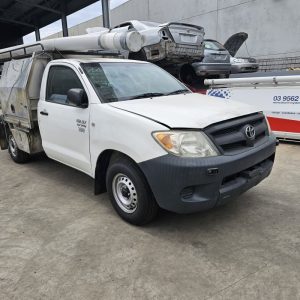 Car Wreckers - Toyota Hilux 2005