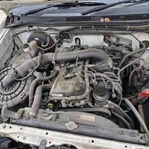 Car Wreckers - Toyota Hilux 2005