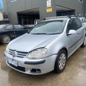 Car Wreckers - Volkswagen Golf 2005 Silver Manual Diesel