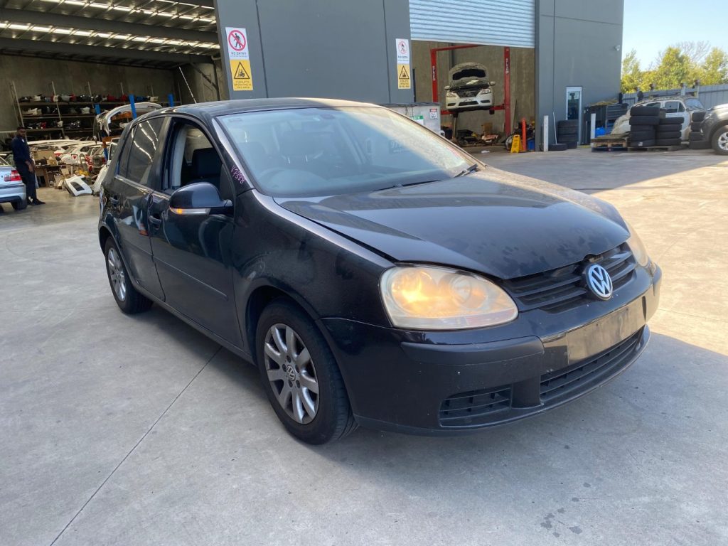 Car Wreckers - Volkswagen Golf 2005 Black Auto Diesel