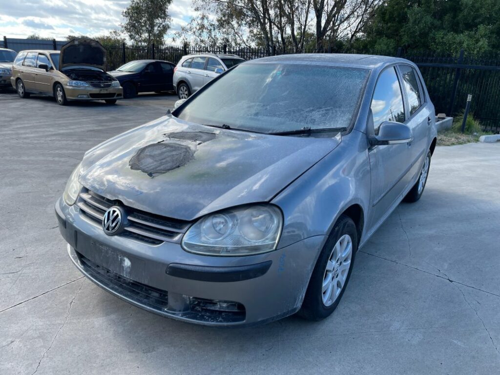 Car Wreckers - Volkswagen Golf 2005