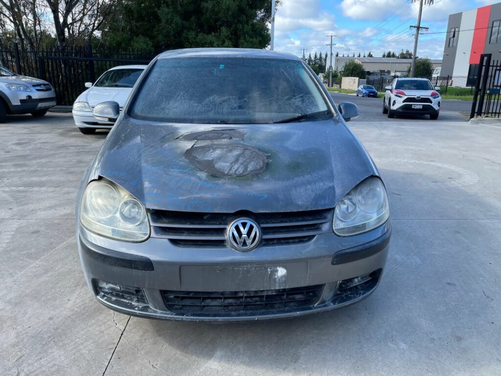 Car Wreckers - Volkswagen Golf 2005