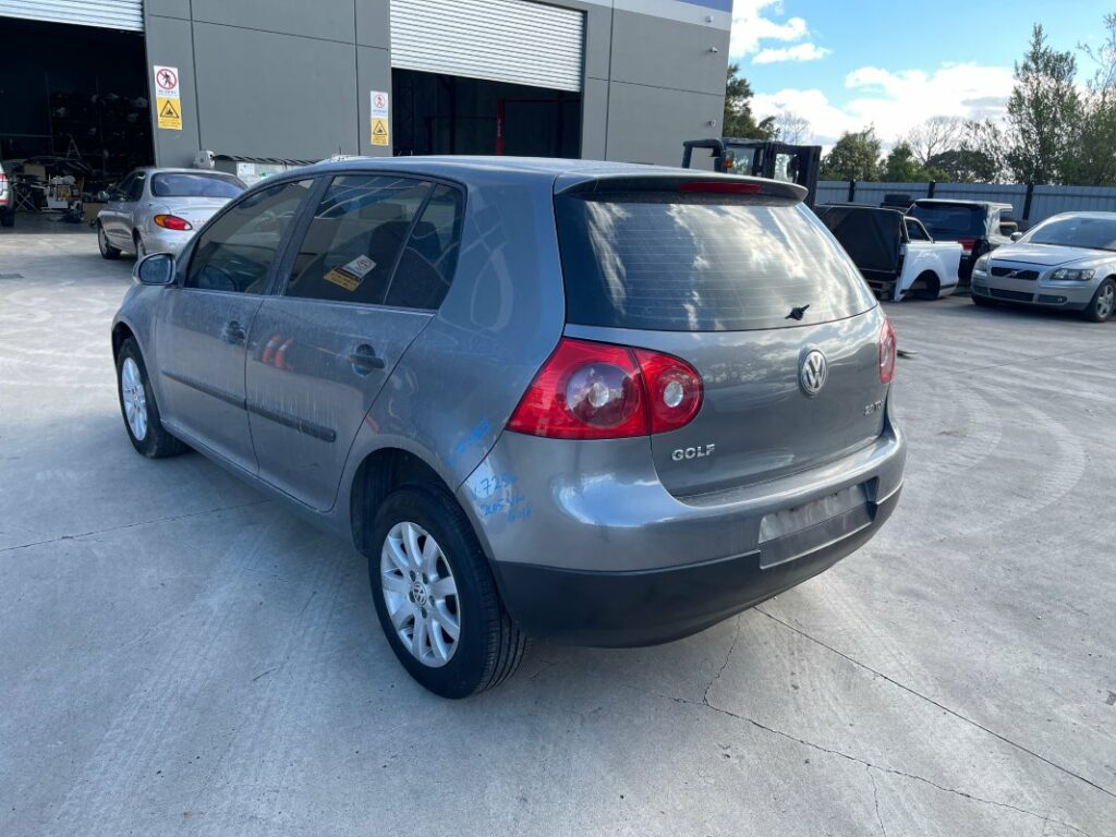 Car Wreckers - Volkswagen Golf 2005