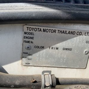 Car Wreckers - Toyota Hilux 2003