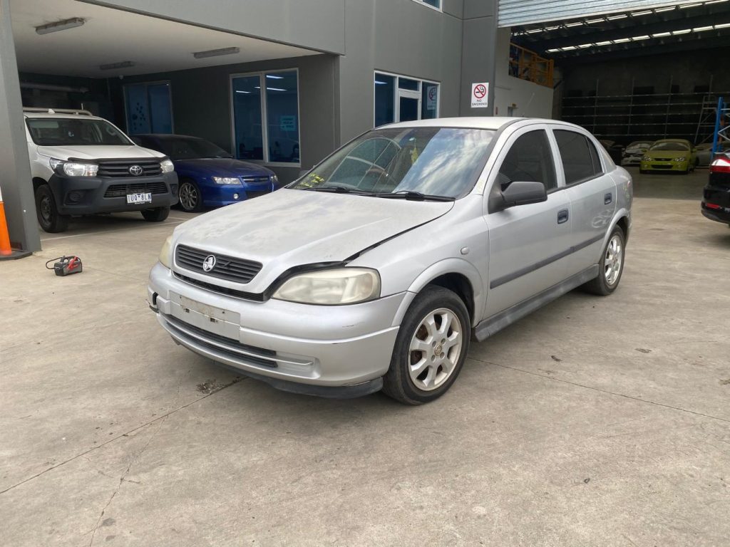 Car Wreckers - Holden Astra 2005 Silver Auto Petrol