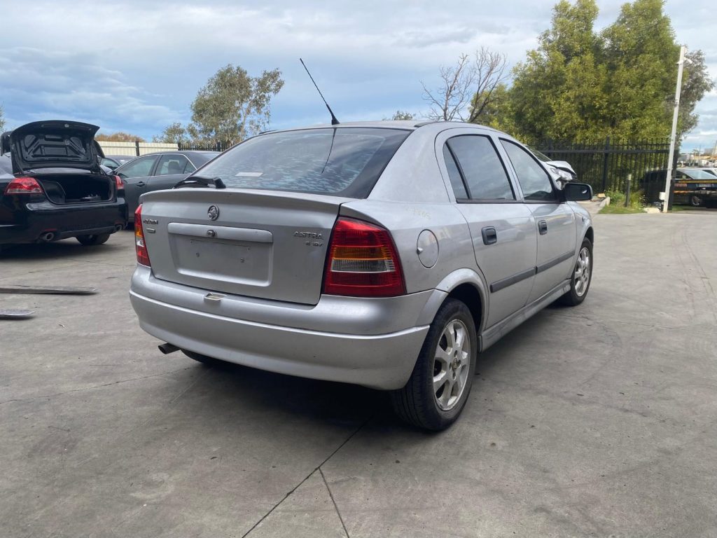 Car Wreckers - Holden Astra 2005 Silver Auto Petrol