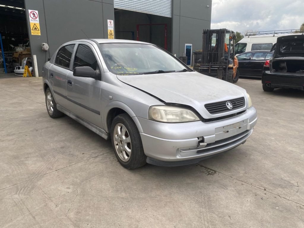 Car Wreckers - Holden Astra 2005 Silver Auto Petrol