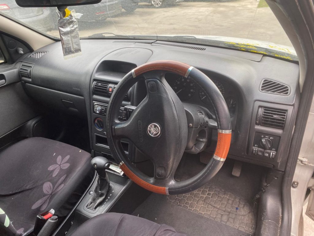 Car Wreckers - Holden Astra 2005 Silver Auto Petrol