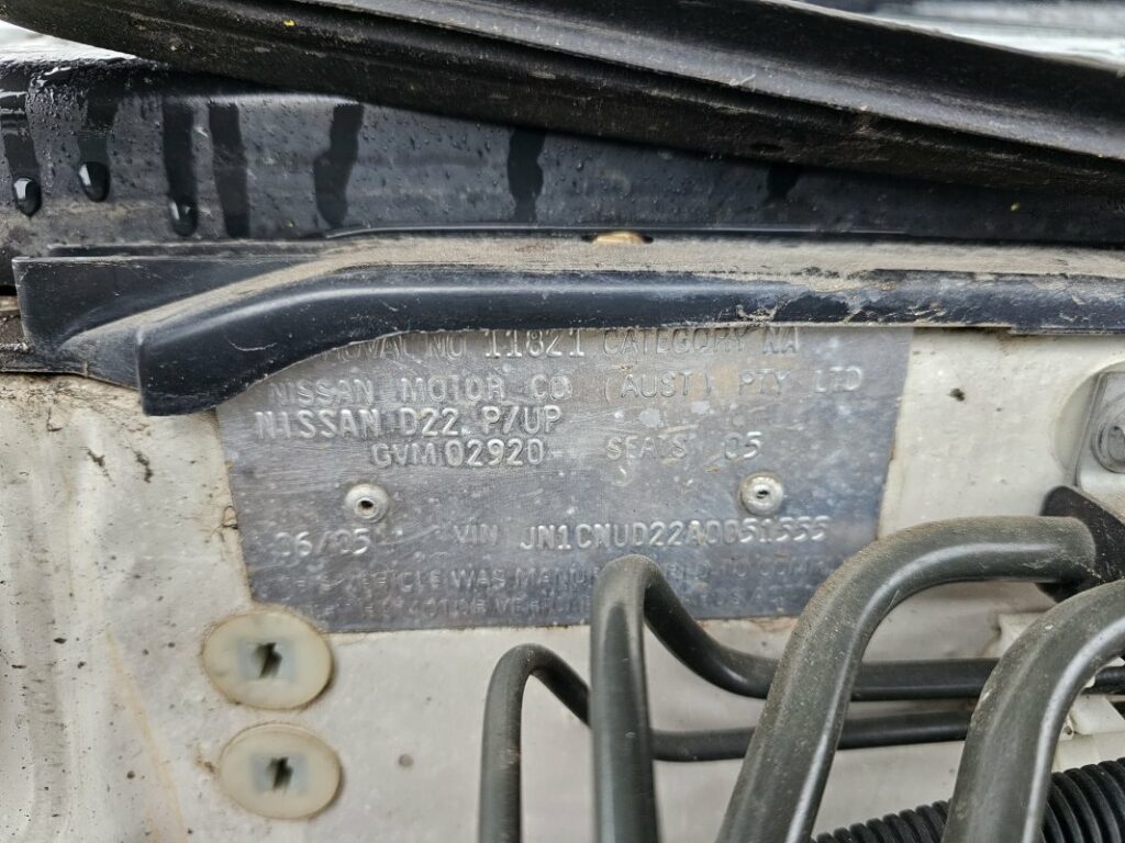 Car Wreckers - Nissan Navara 2005 022