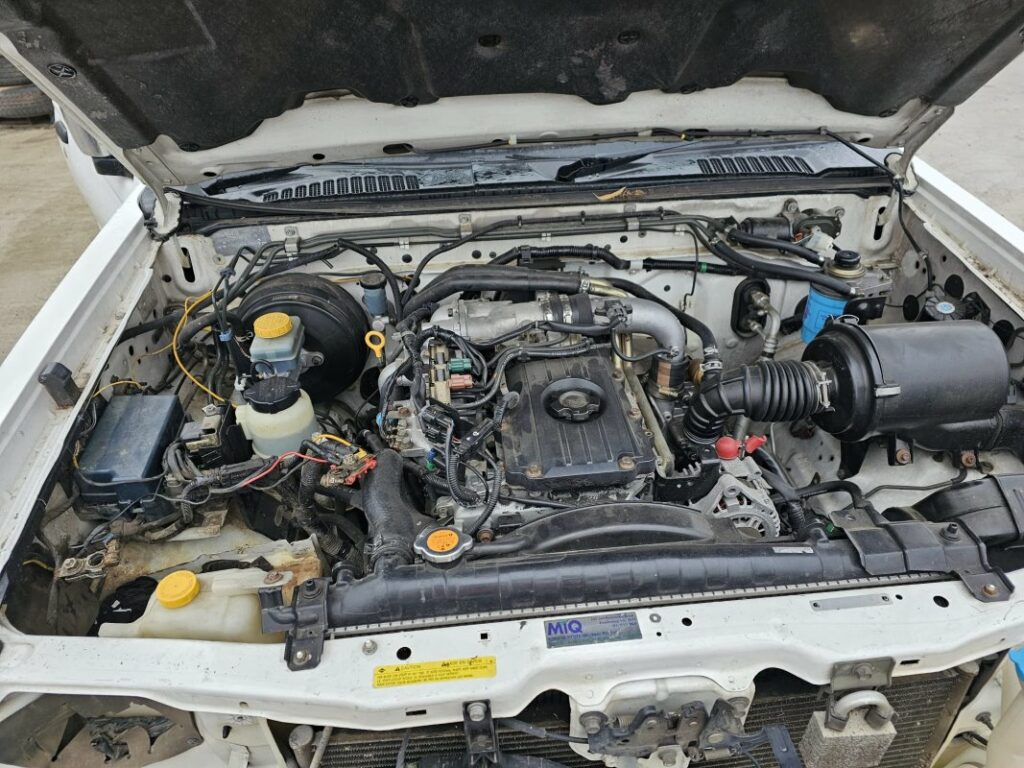 Car Wreckers - Nissan Navara 2005 022